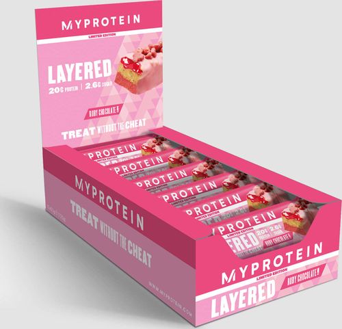 MyProtein  Layered Bar s příchutí čokolády z růžových bobů - Ruby Chocolate